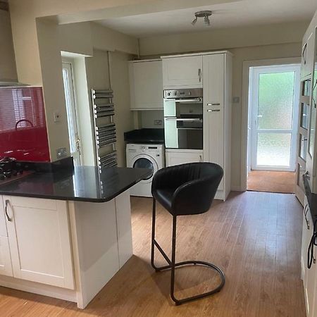 5 Bed House, 32 Tutbury Avenue, Cannon Park, Coventry, Cv4 7Bj Villa Екстериор снимка