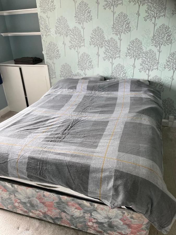 5 Bed House, 32 Tutbury Avenue, Cannon Park, Coventry, Cv4 7Bj Villa Екстериор снимка