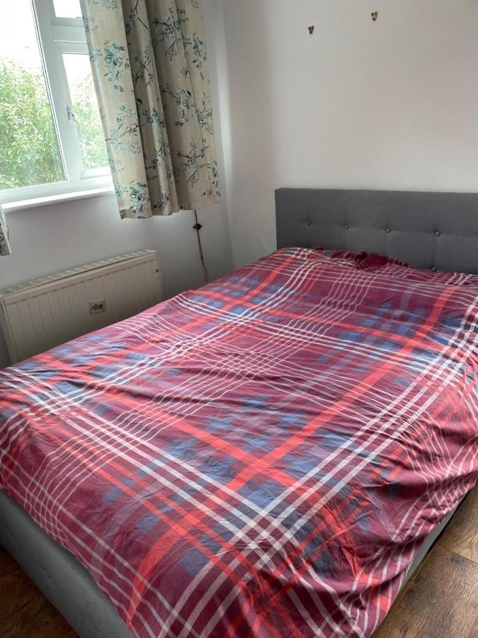 5 Bed House, 32 Tutbury Avenue, Cannon Park, Coventry, Cv4 7Bj Villa Екстериор снимка