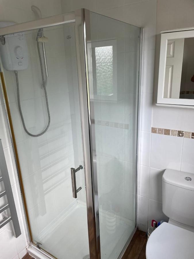 5 Bed House, 32 Tutbury Avenue, Cannon Park, Coventry, Cv4 7Bj Villa Екстериор снимка