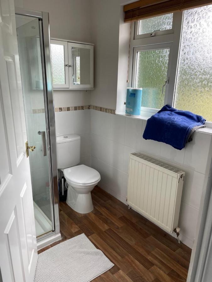 5 Bed House, 32 Tutbury Avenue, Cannon Park, Coventry, Cv4 7Bj Villa Екстериор снимка